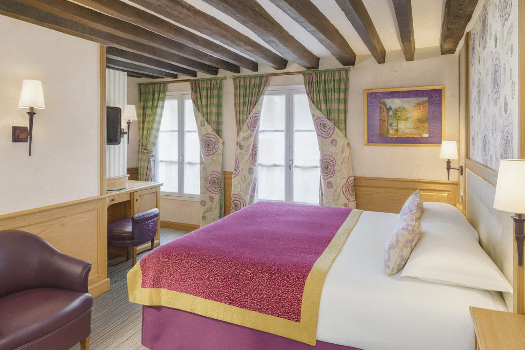 Camere 21 Superior room hotel la perle paris1