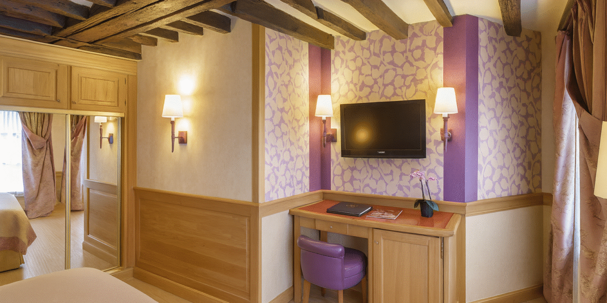 Superior-room-hotel-la-perle-paris3 Superior room hotel la perle paris3